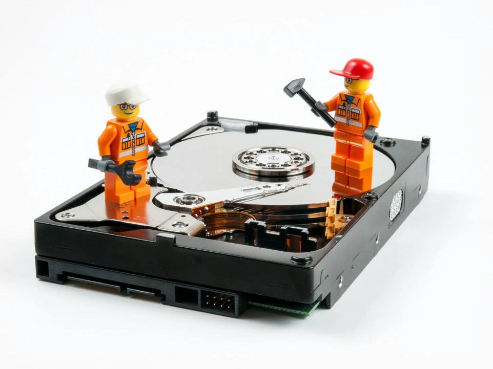 IT decommissioning services, secure IT asset disposal, commercial IT decommissioning, industrial IT decommissioning, data destruction services, IT hardware removal, IT asset recovery, e-waste recycling services, chain of custody IT assets, compliant IT disposal